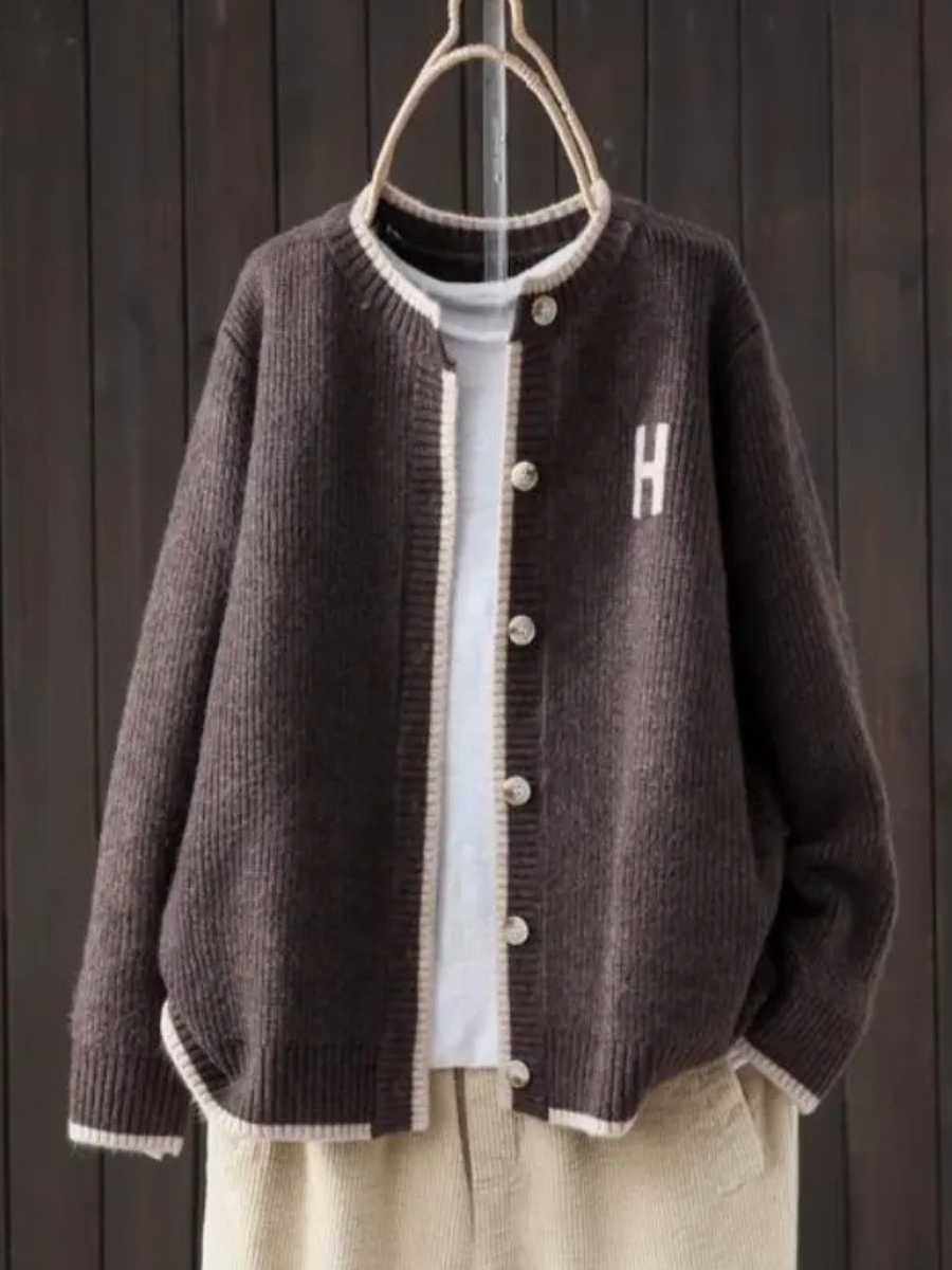 CLASSIC CARDIGAN