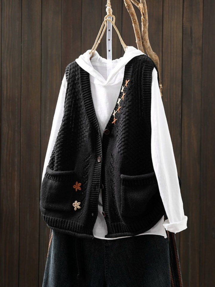 KNIT VEST