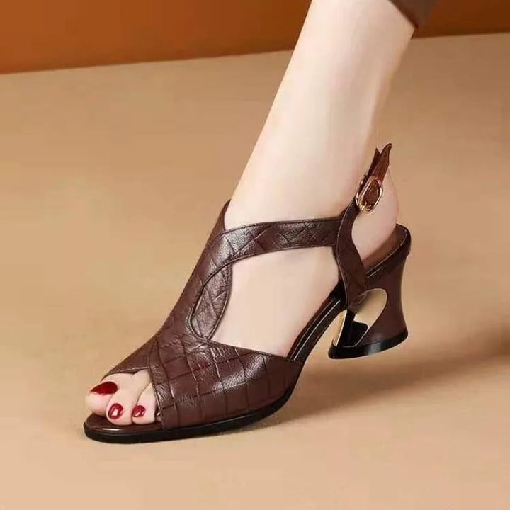 Giada | Chic Sandals Featuring a Sculptural Heel