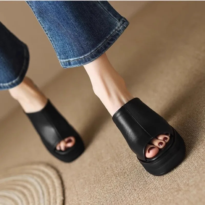 Vittoria | Stylish Platform Clogs