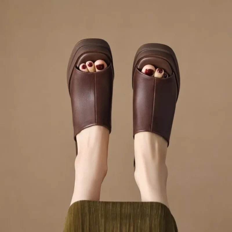 Vittoria | Stylish Platform Clogs