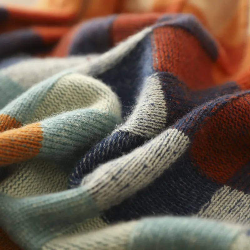 Chic Wool Knit Plaid Turtleneck Sweater